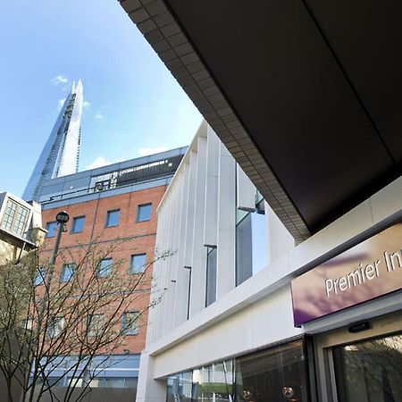 Premier Inn Southwark Borough High St Londra Dış mekan fotoğraf