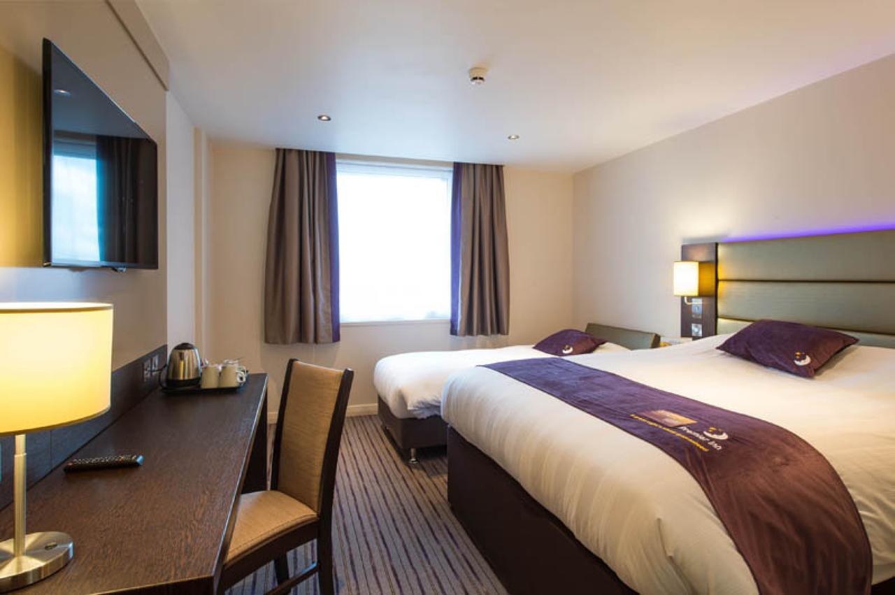 Premier Inn Southwark Borough High St Londra Dış mekan fotoğraf